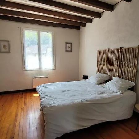 Maison De Village Avec Patio 펜션