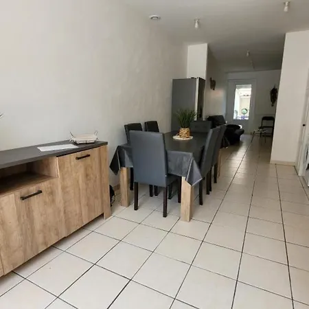 Maison De Village Avec Patio